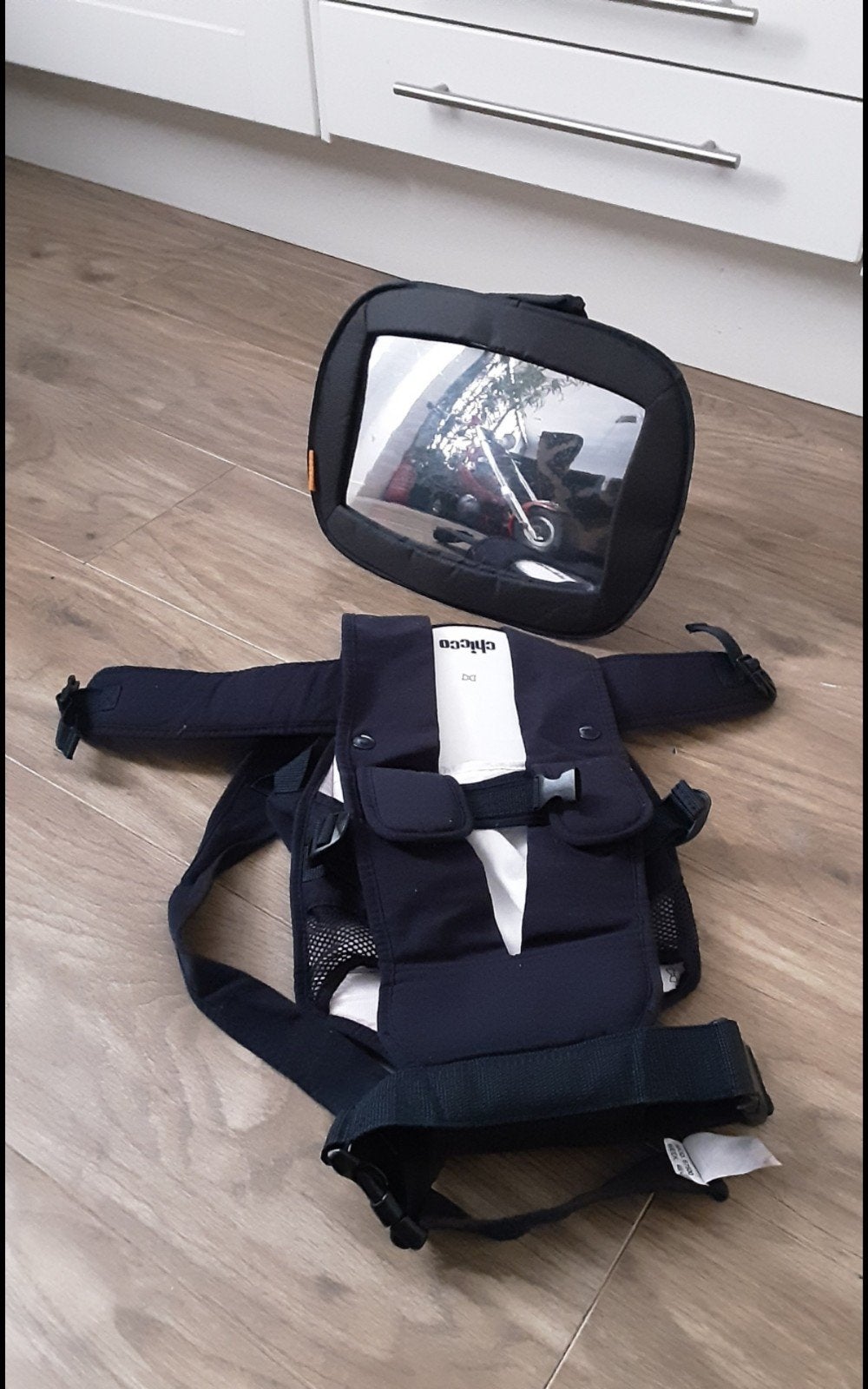Chicco babydrager en babyspiegel baby autospiegel  Brica, Kinderen en Baby's, Babydragers en Draagdoeken, Ophalen of Verzenden