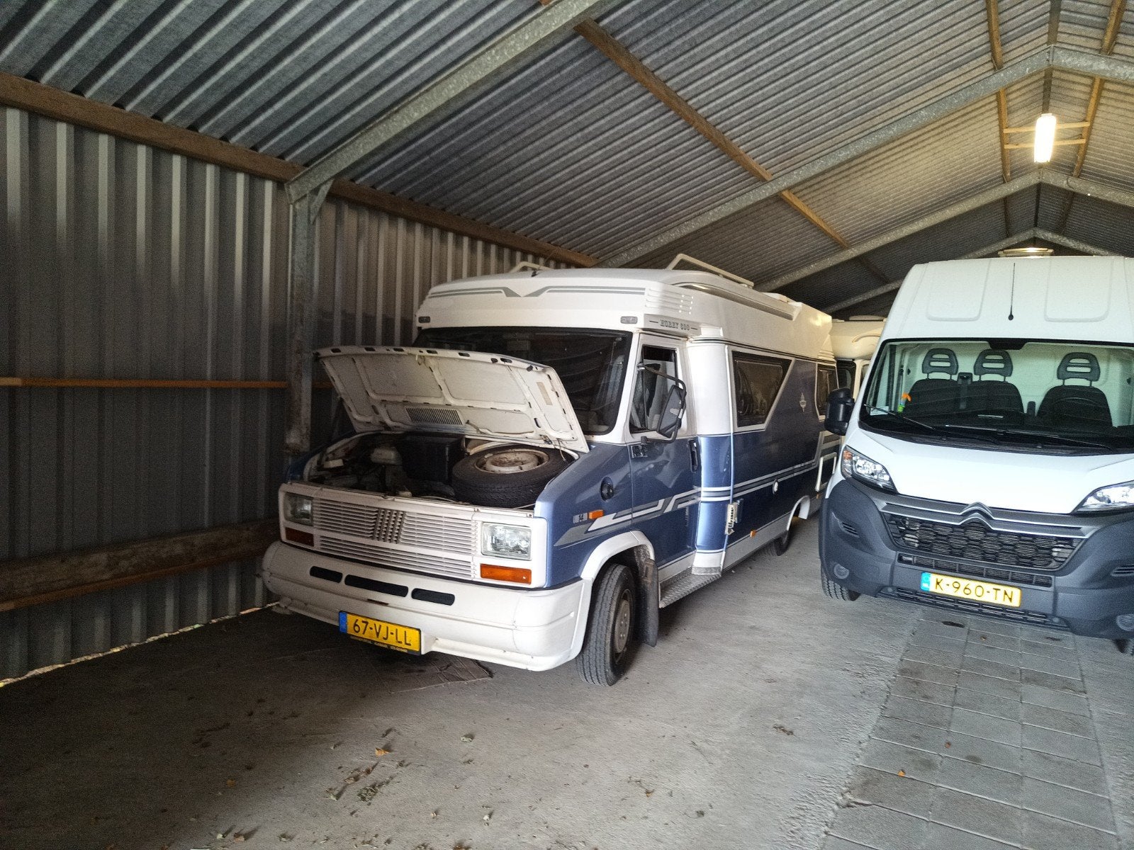Hobby 600 Bouwjaar 1991, Caravans en Kamperen, Campers, Chemisch toilet, Luifel, Ringverwarming, Reservewiel