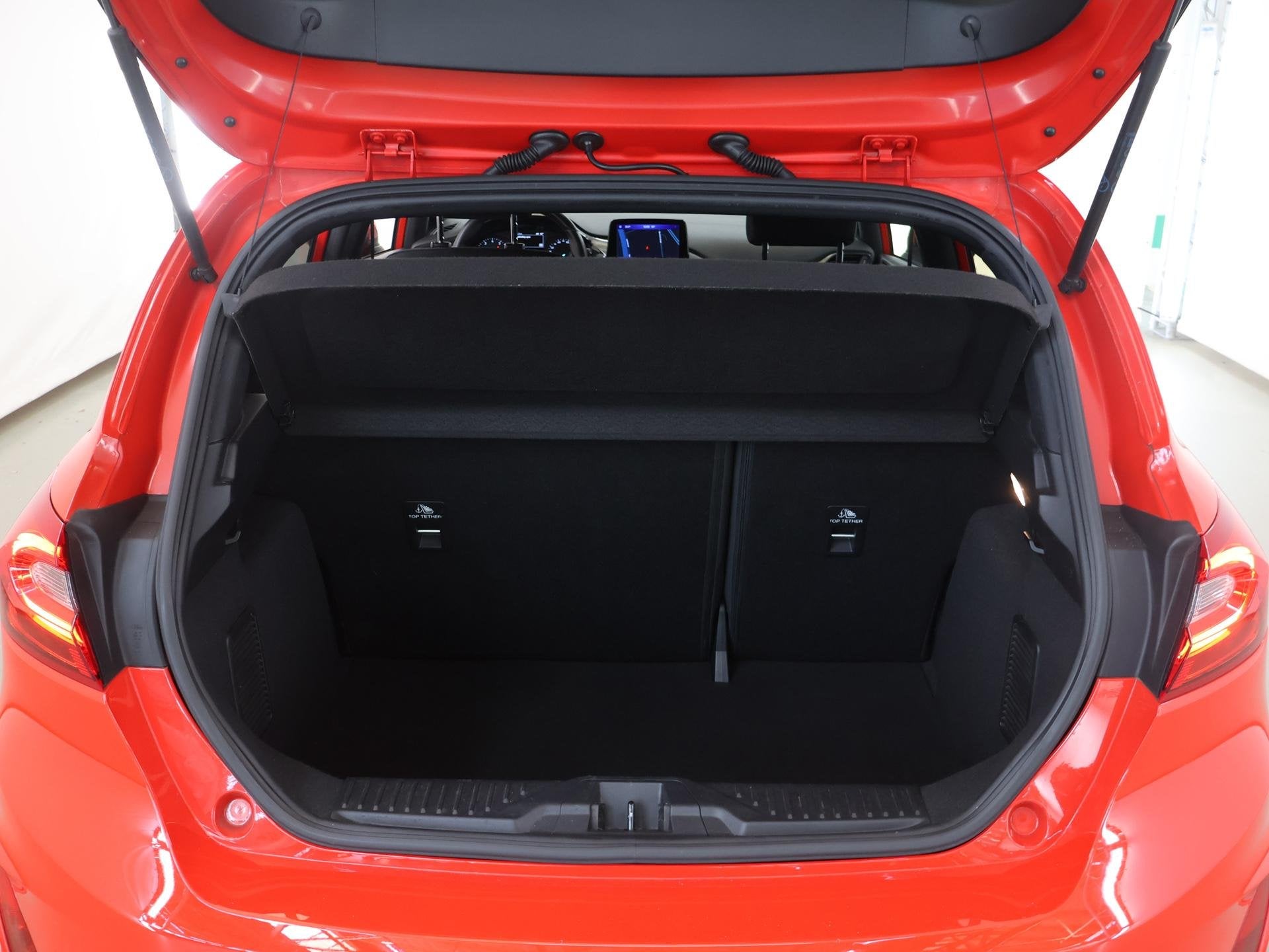 Foto 36 van Ford Fiesta 1.0 EcoBoost ST-Line | Navigatie | Climate Contr