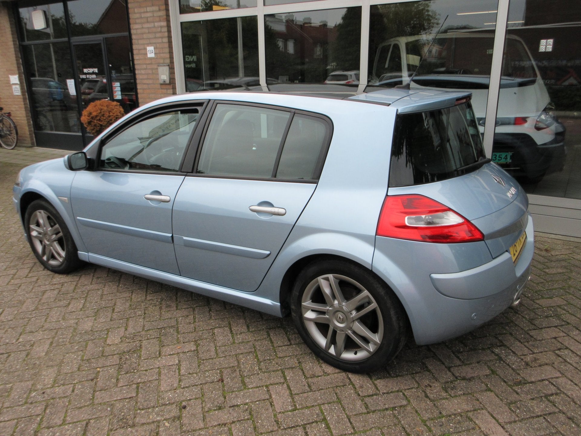 Renault Mégane 2.0-16V T GT, Auto's, 1998 cc, Stof, Gebruikt, Zwart