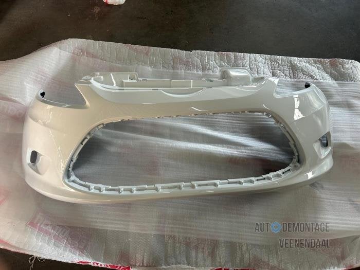 Voorbumper van een Ford Fiesta (FROZEN), Auto-onderdelen, Carrosserie en Plaatwerk, -, -, Nieuw, Ophalen of Verzenden