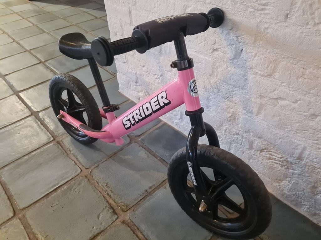 Strider loopfiets roze, Fietsen en Brommers, Fietsen | Kinderfietsjes, Gebruikt, Minder dan 16 inch, Ophalen