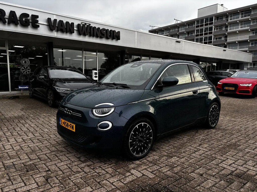Fiat 500 La Prima 42 kWh El. Schuifdak Ad.Cruis € 18.950,0, Automaat, 118 pk, 4 stoelen, Origineel Nederlands