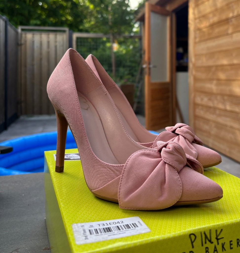 Ted baker satijn roze hakken maat 36, Ophalen of Verzenden, Zo goed als nieuw, Schoenen met hoge hakken, Roze
