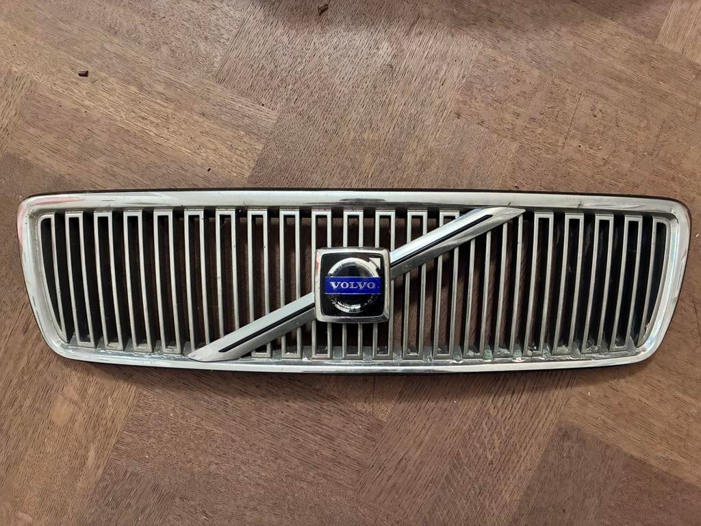Gril  Volvo V70 Classic, Ophalen, Motorkap
