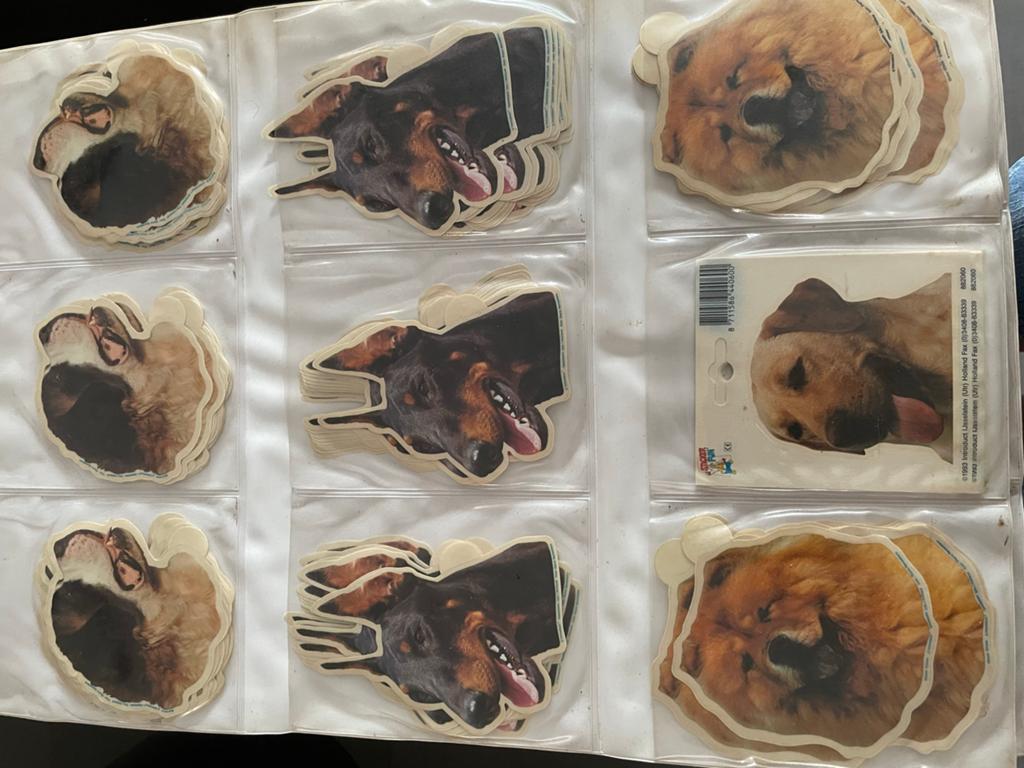 Grote verzameling vintage stickers (Mickey, Barbie, Sesamstr, Verzamelen, Ophalen of Verzenden, Nieuw, Strip of Tekenfilm