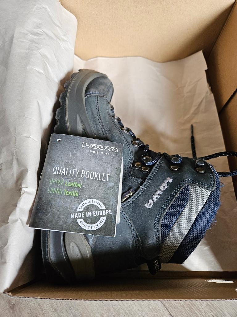 * * * LOWA Renegade GTX Wandelschoen mt. 38 * * *, Ophalen, Zo goed als nieuw, Schoenen