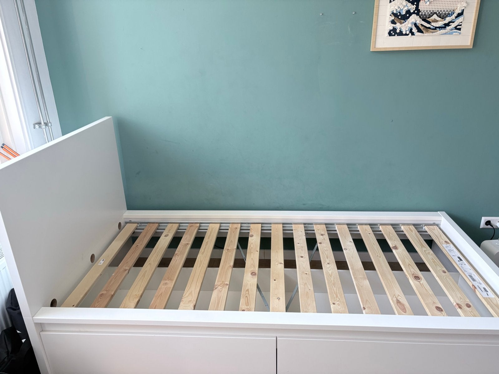 MALM IKEA bed wit in onderdelen inclusief lattenbodem, Ophalen, Gebruikt
