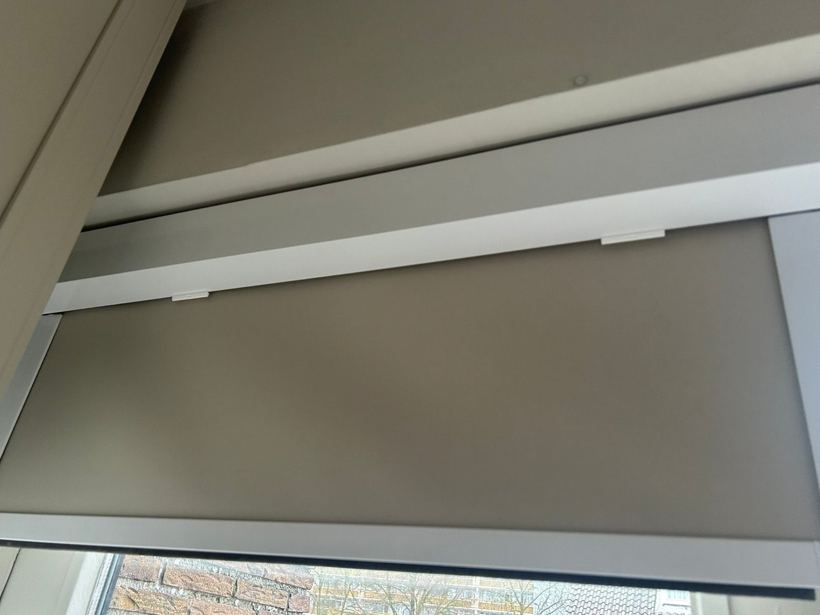 Nieuw verduisterend rolgordijn met cassette - 90x210, Ophalen, 90 cm, Overige merken, Verduisterend