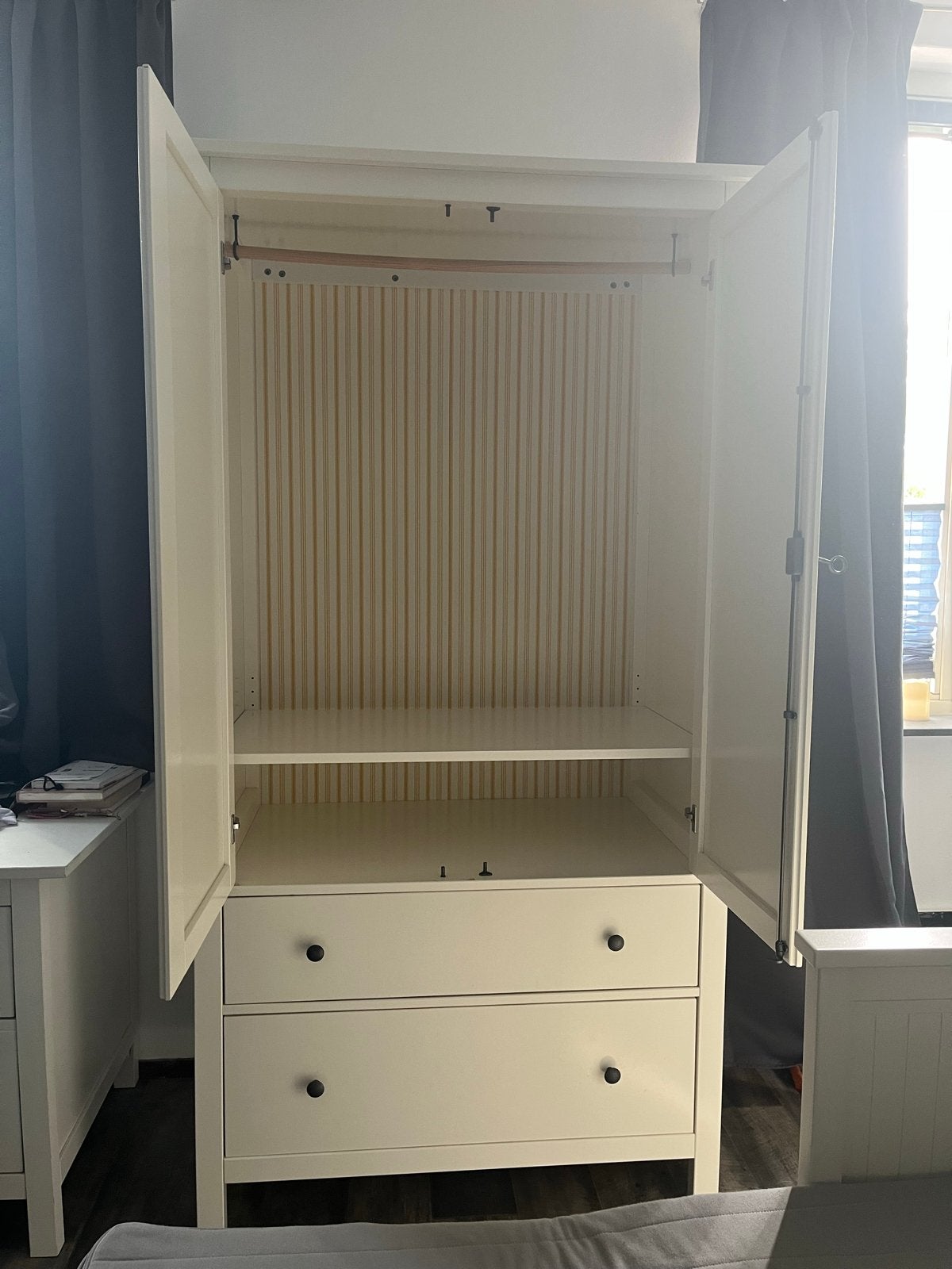 IKEA Hemnes Kledingkast Wit met Prikbord & Spiegel, Ophalen, Gebruikt, 50 tot 100 cm, Met lade(s)