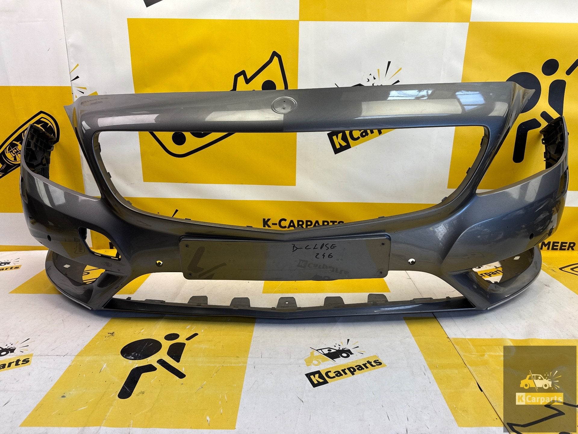 Mercedes B-klasse W246 Voorbumper 6XPDC A2468850525, Gebruikt, Mercedes-Benz AG, Voor, Mercedes-Benz