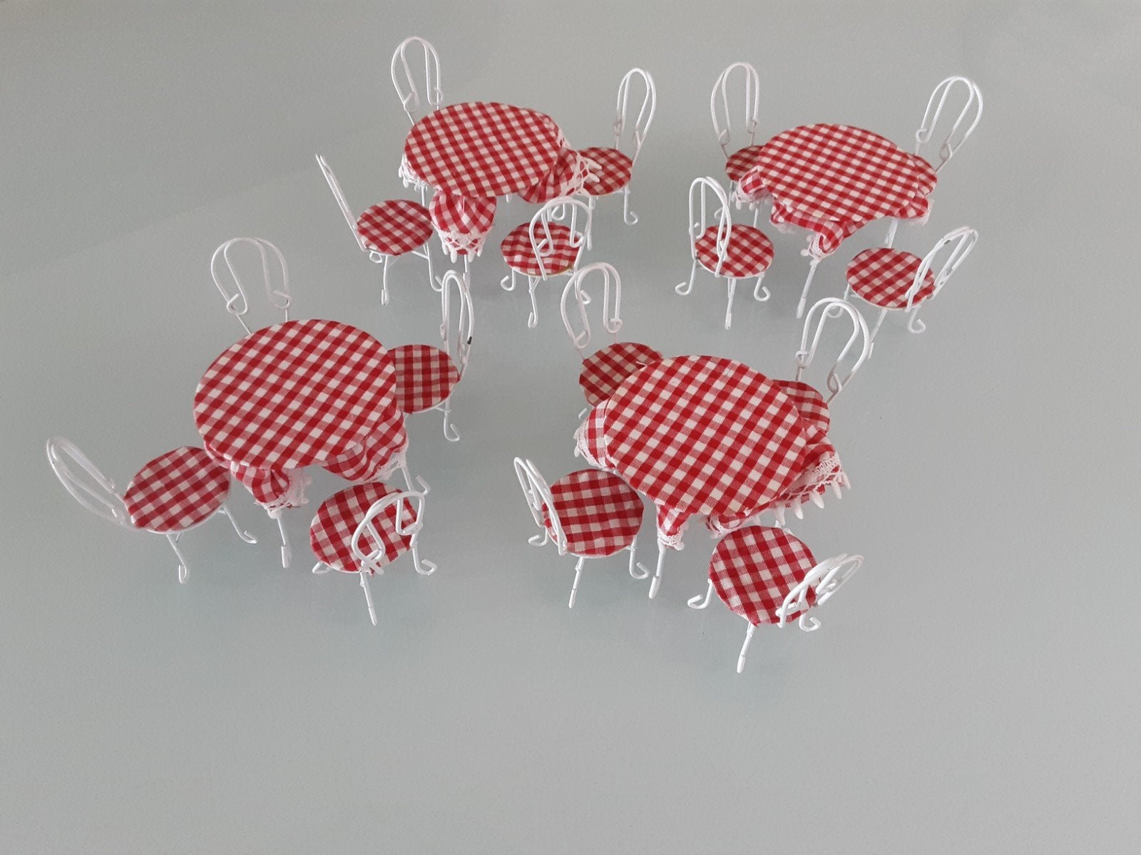 Poppenhuis bistro stoelen & tafels., Ophalen of Verzenden, Zo goed als nieuw, Poppenhuis