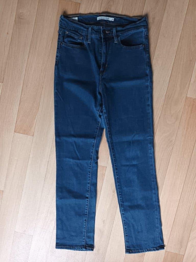 Levis Levi's jeans spijkerbroek broek 724 maat 28 high rise, Blauw, Ophalen of Verzenden, W28 - W29 (confectie 36), Gedragen