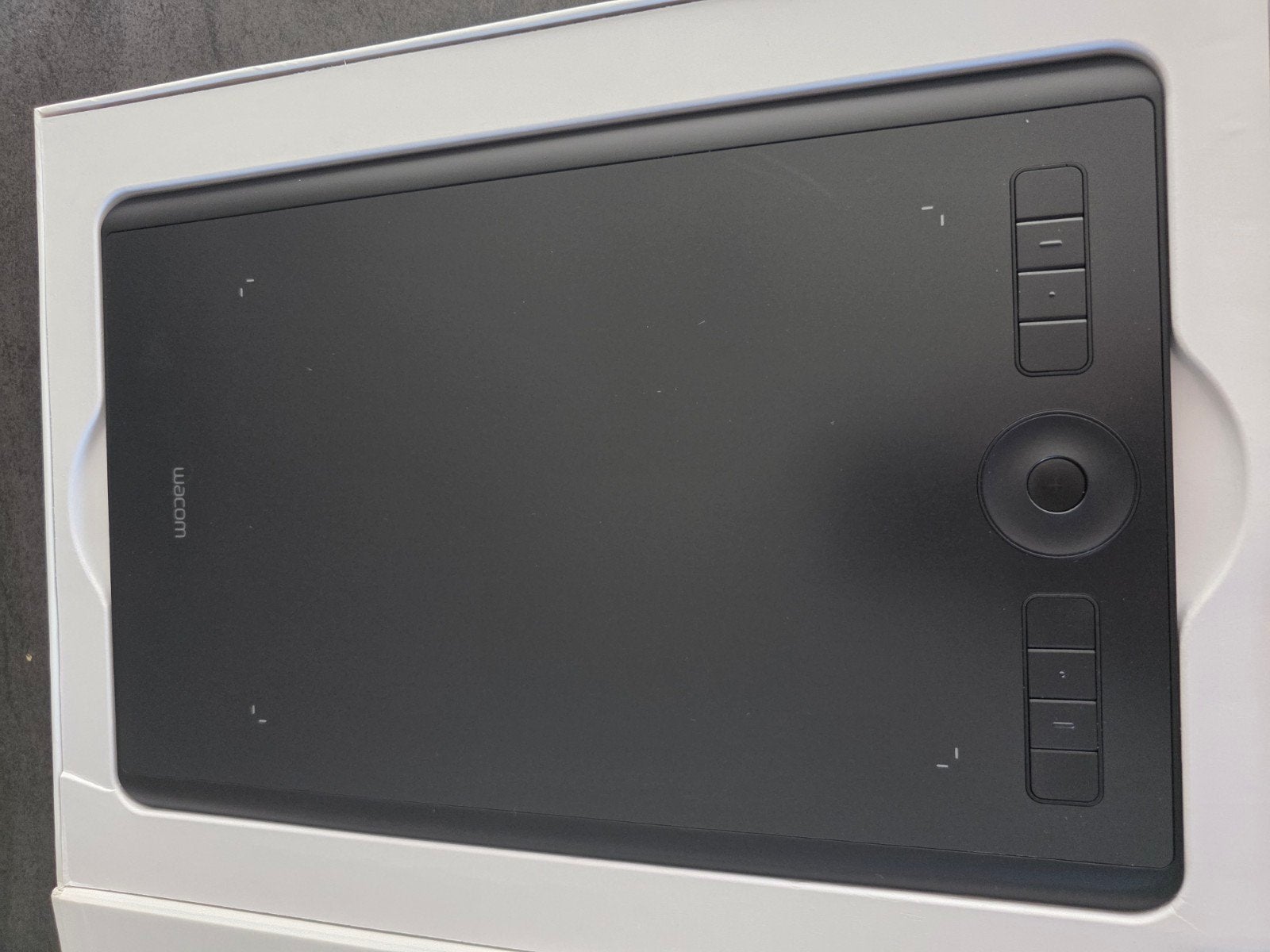 Wacom Intuos Pro Pen Tablet M - Zo goed als nieuw, Computers en Software, Tekentablets, Ophalen of Verzenden