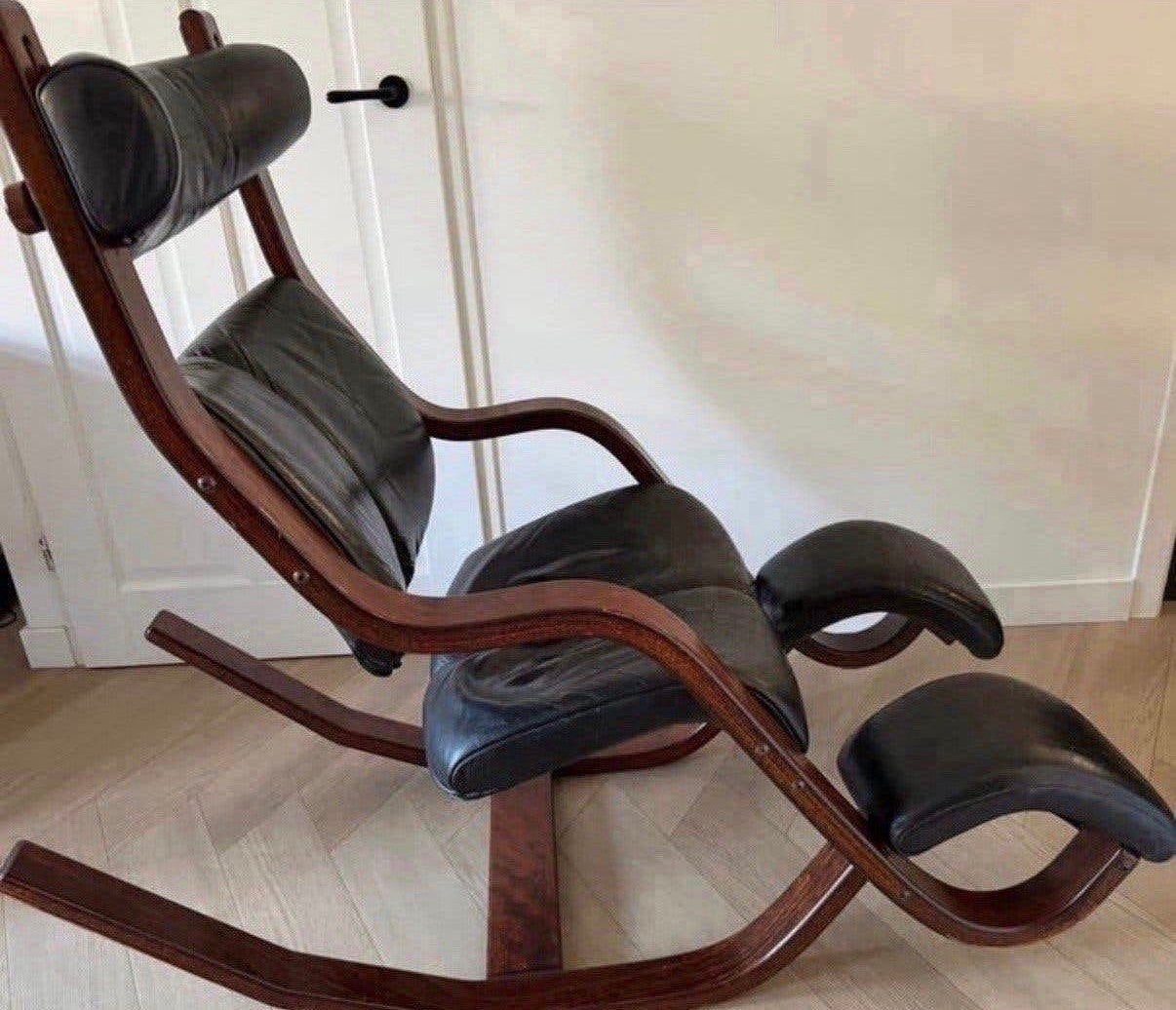 Stokke Variér Gravity Balans relaxstoel Peter Opsvik, Ophalen, Zwart, Zo goed als nieuw, Eén