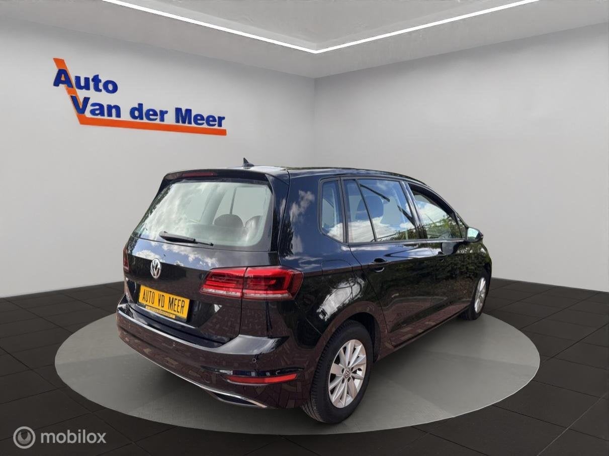 Volkswagen Golf Sportsvan 1.5 TSI ACT Comfortline / PDC / Ca, Auto's, 4 cilinders, 700 kg, Zwart, Golf Sportsvan