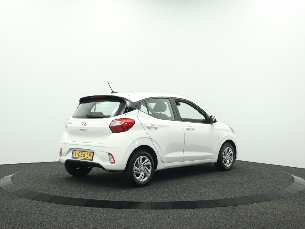 Hyundai i10 1.0 Comfort | All season | Carplay Navigatie | A, Auto's, 12 maanden, Gebruikt, 899 kg, Wit