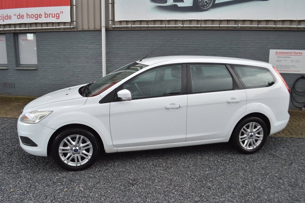 Ford Focus Wagon 1.8 Trend Flexi Fuel Airco 5Drs Trekhaak Ja, Auto's, Ford, Euro 5, Gebruikt, 4 cilinders, Overige brandstoffen