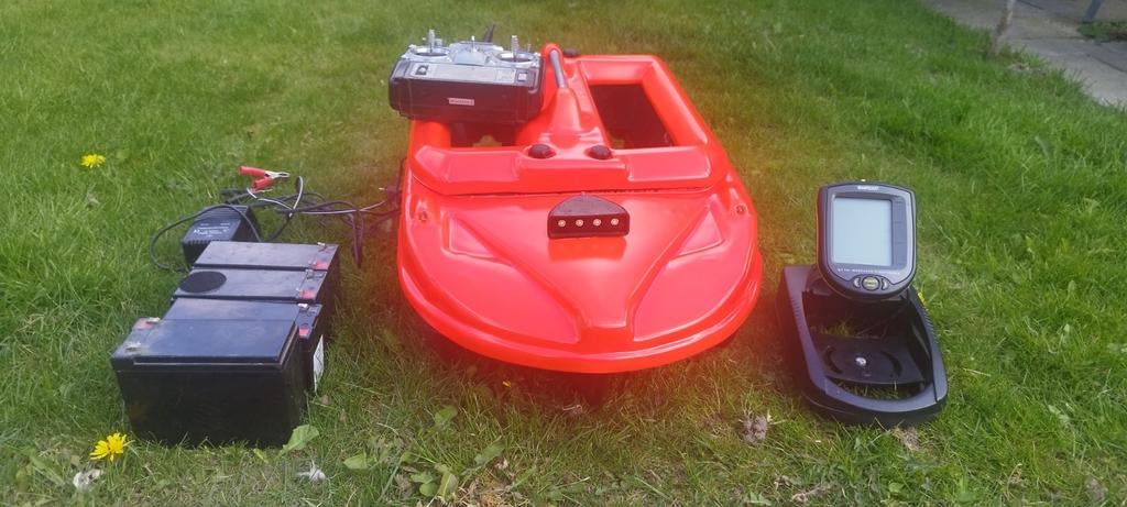 Leuke oldtimer voerboot met fishfinder en accessoires, Watersport en Boten, Ophalen, Gebruikt, Overige typen