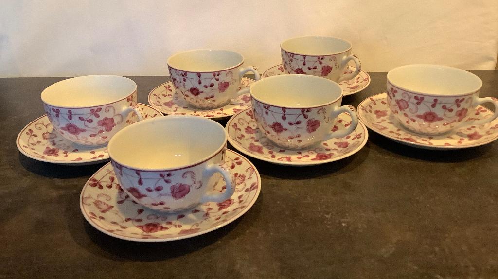 August Warnecke AW China Purpur servies, Huis en Inrichting, Keuken | Servies, Ophalen, Gebruikt, Overige stijlen, Porselein