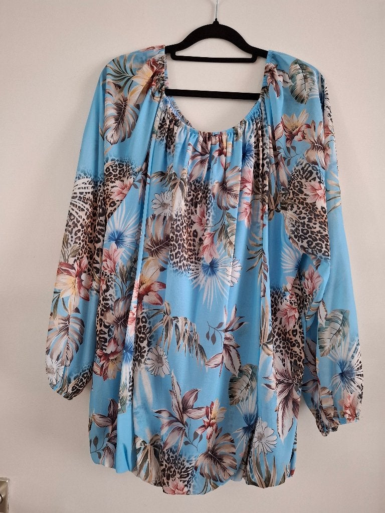Licht Blauwe Blouse (Ballontop) maat 44/46, Made in Italy, Blauw, Maat 42/44 (L), Ophalen of Verzenden