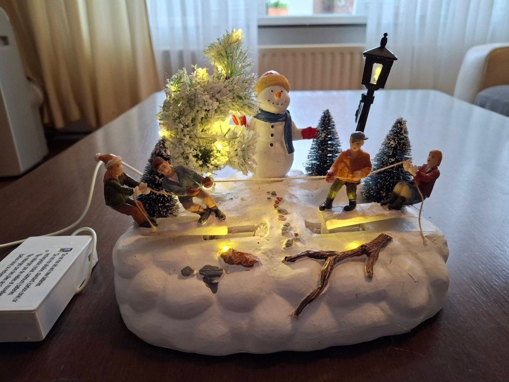 schaats tafereel kerst dorp, Ophalen of Verzenden, Gebruikt