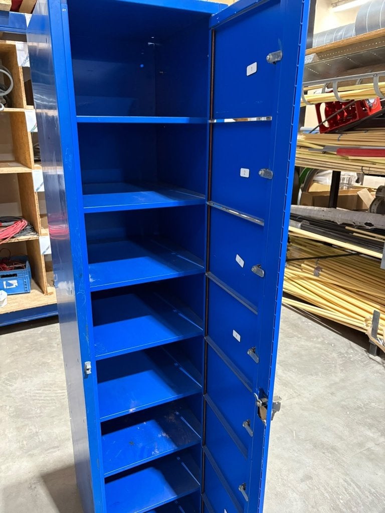2x Blauwe Lockerkasten 180x42x50 cm met Centrale Sleutel, Ophalen, Gebruikt, Industrieel, Functioneel