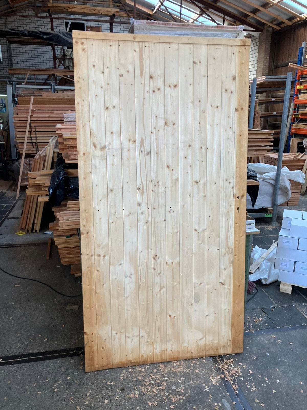 Vuren deur 104x200cm verkleurd, Ophalen, Zo goed als nieuw, Minder dan 180 cm, Balken