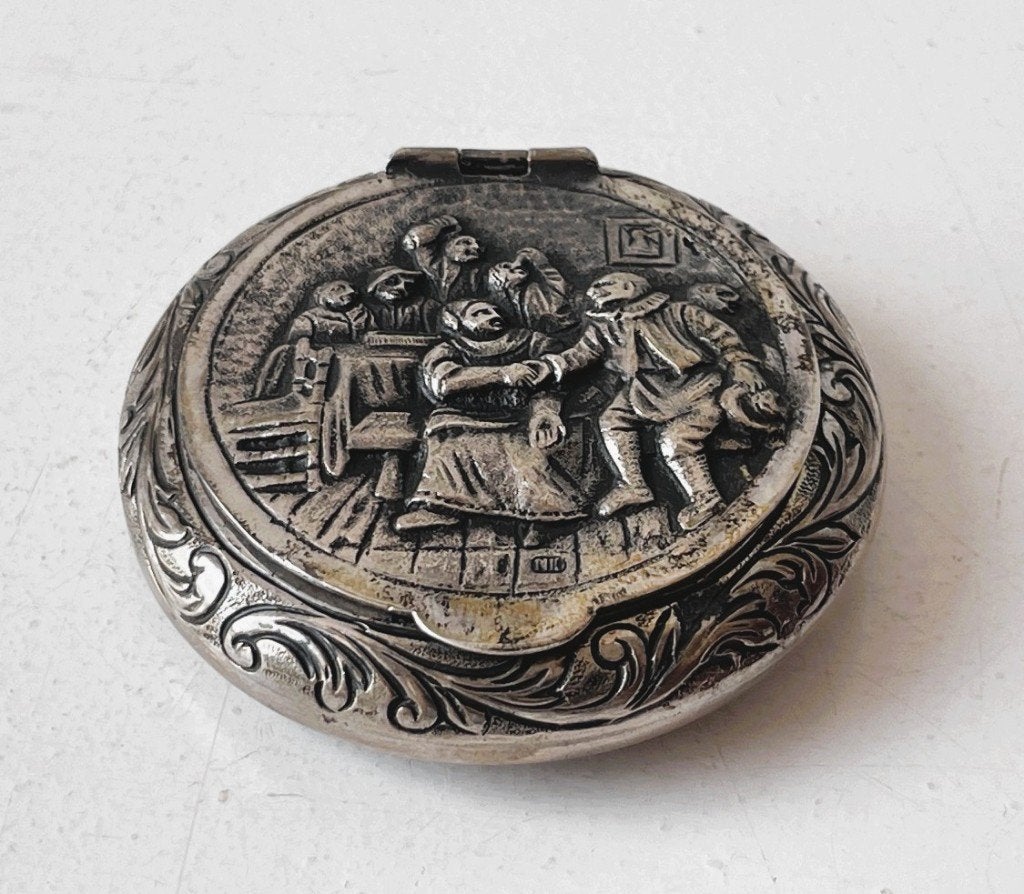 Antiek zilveren pillendoosje - mooi gestileerd - .835, Antiek en Kunst, Ophalen of Verzenden