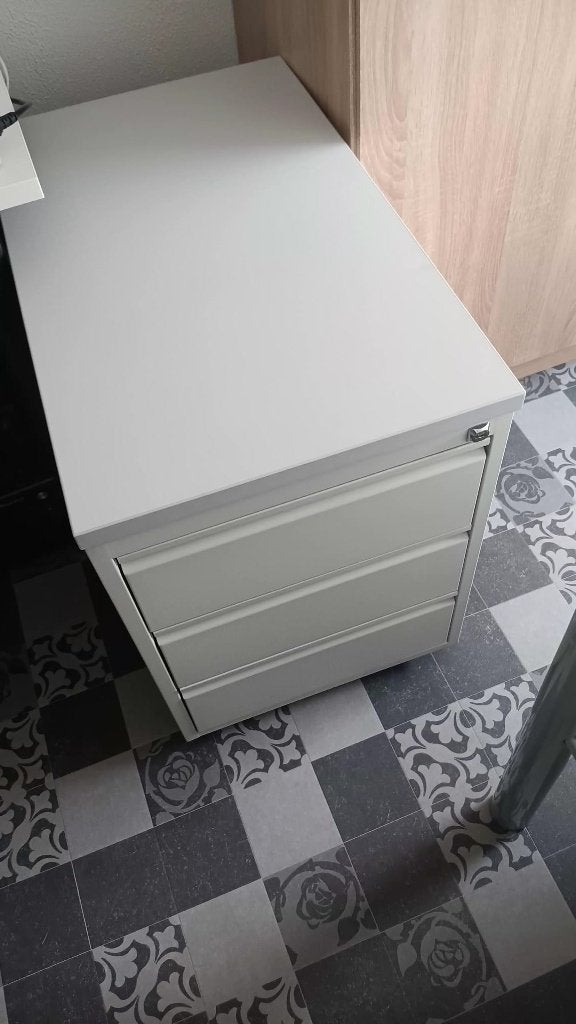 Bureau kastje drie laden, Staal, Huis en Inrichting, Bureaus, Ophalen, Metaal, Zo goed als nieuw, Industrieel
