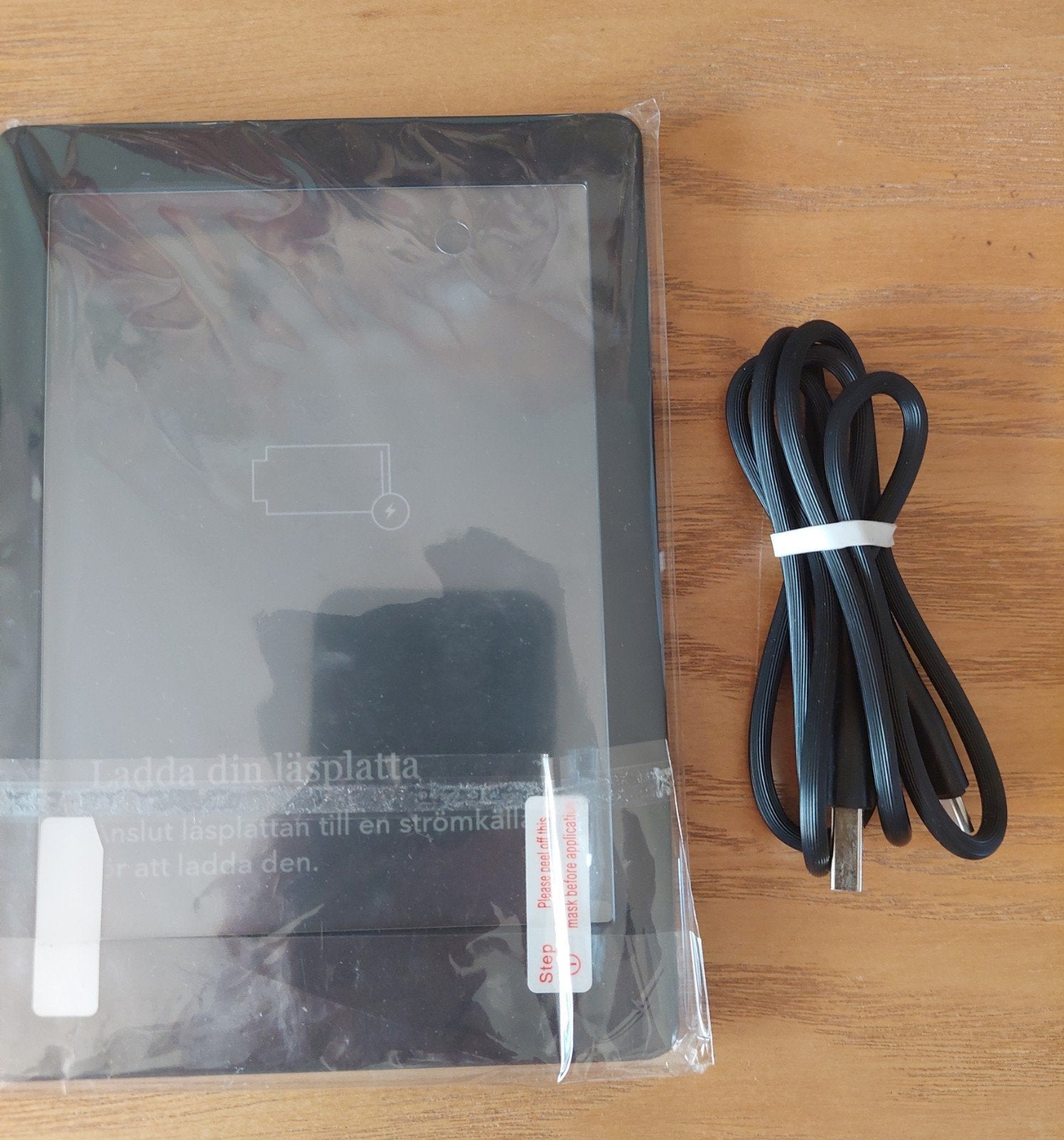 KOBO e-reader-Aura edition2 met oplader., KOBO., 6 inch of minder, Ophalen of Verzenden, Zo goed als nieuw