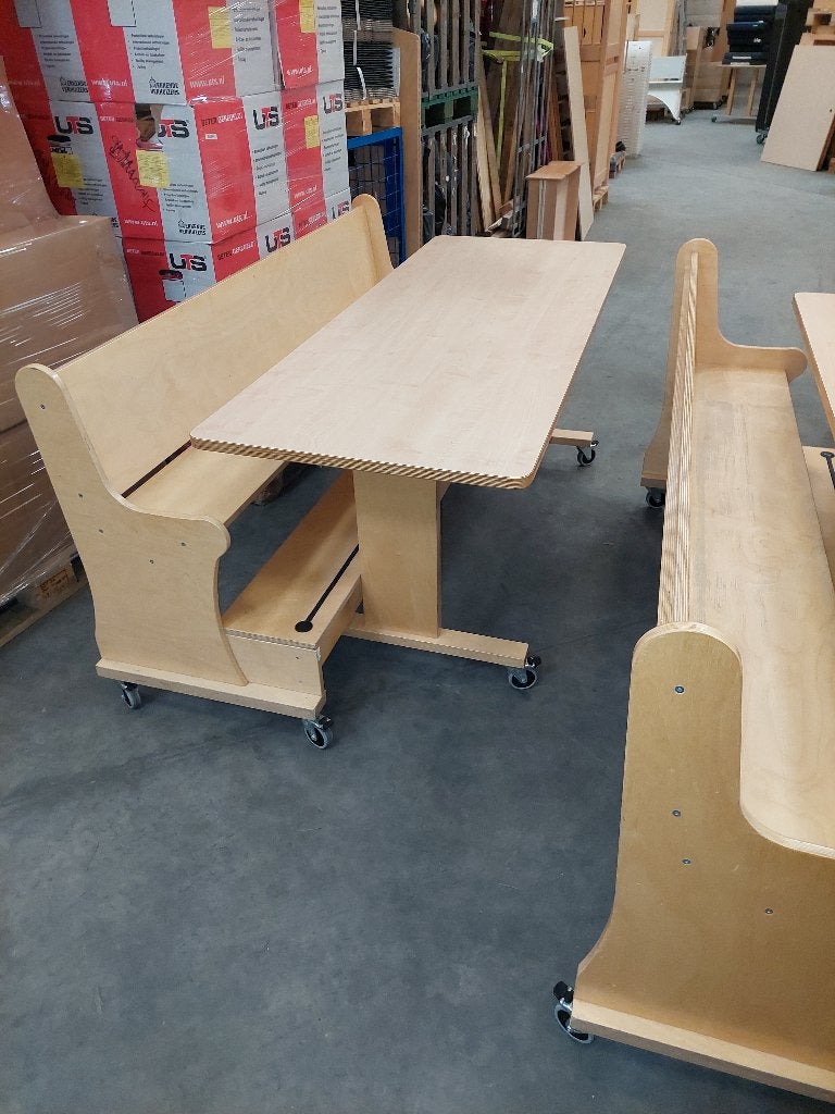 2x KDV hoogzitset (tafel +bank) 180cm, Ophalen of Verzenden, Zo goed als nieuw, Tafel(s) en Stoel(en)