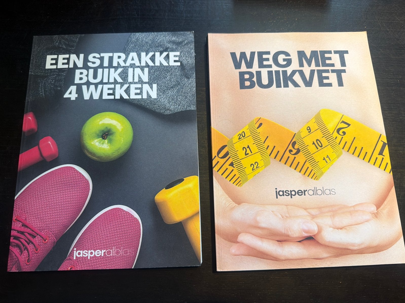 Boeken set: Strakke Buik in 4 Weken & Weg met Buikvet, Boeken, Ophalen of Verzenden, Zo goed als nieuw, Dieet en Voeding