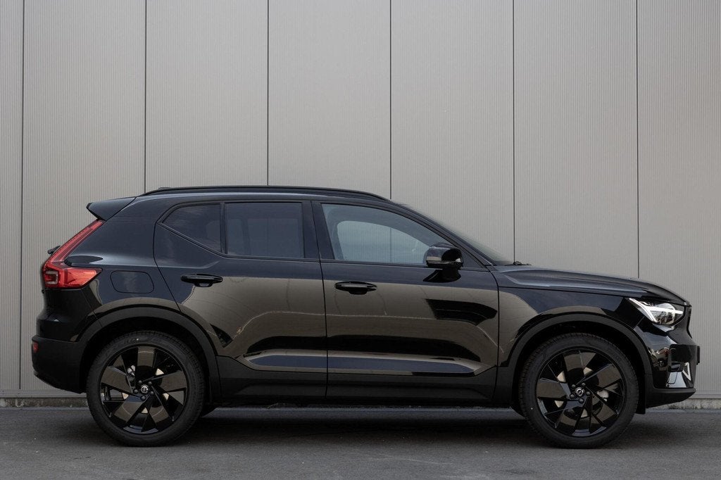 Volvo XC40 | B3 Ultra Dark|Black Edition |FULL OPTION|360, Auto's, Volvo, 15 km/l, Gebruikt, Zwart, 4 cilinders