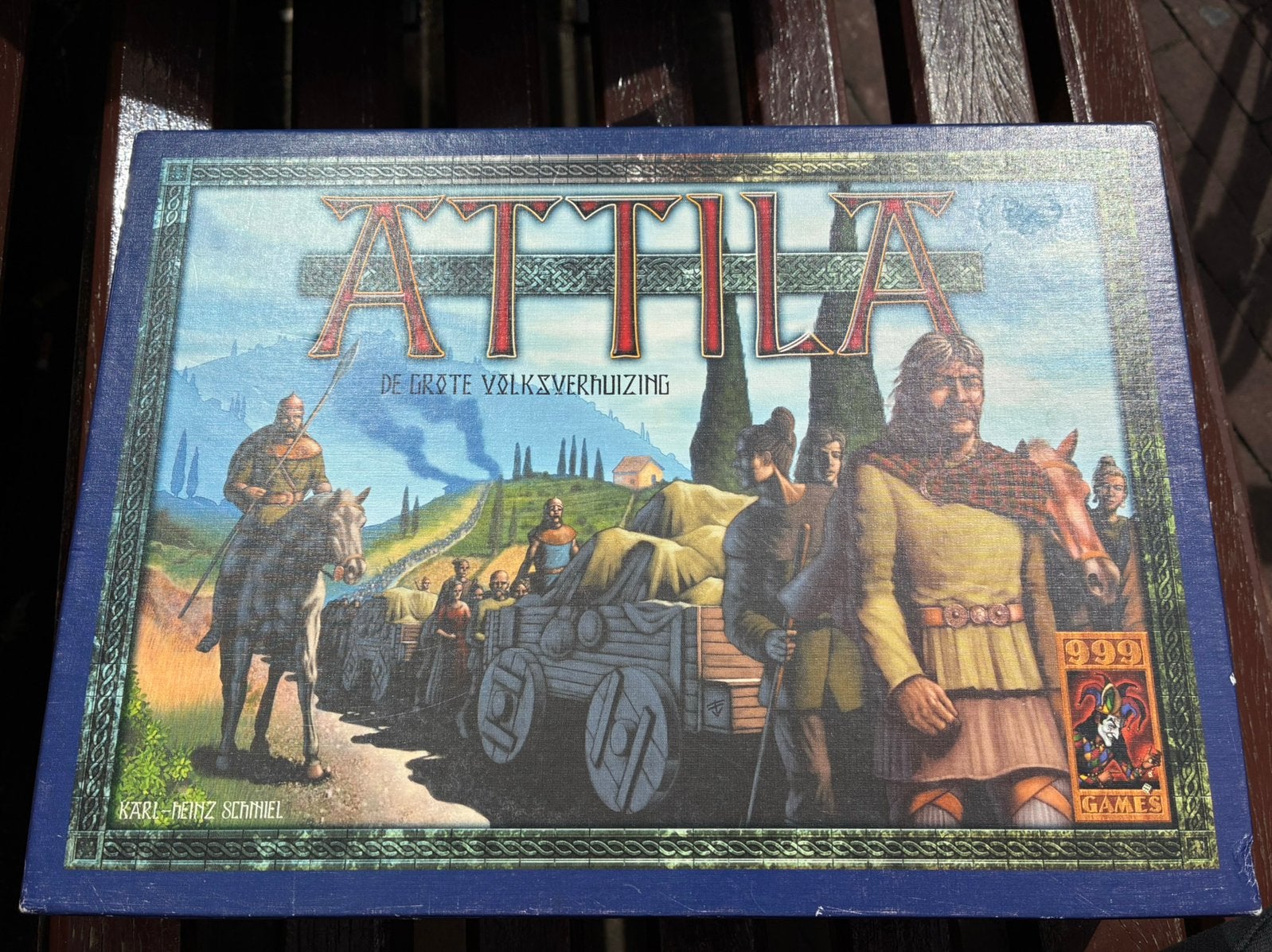 Attila, Ophalen of Verzenden, Zo goed als nieuw