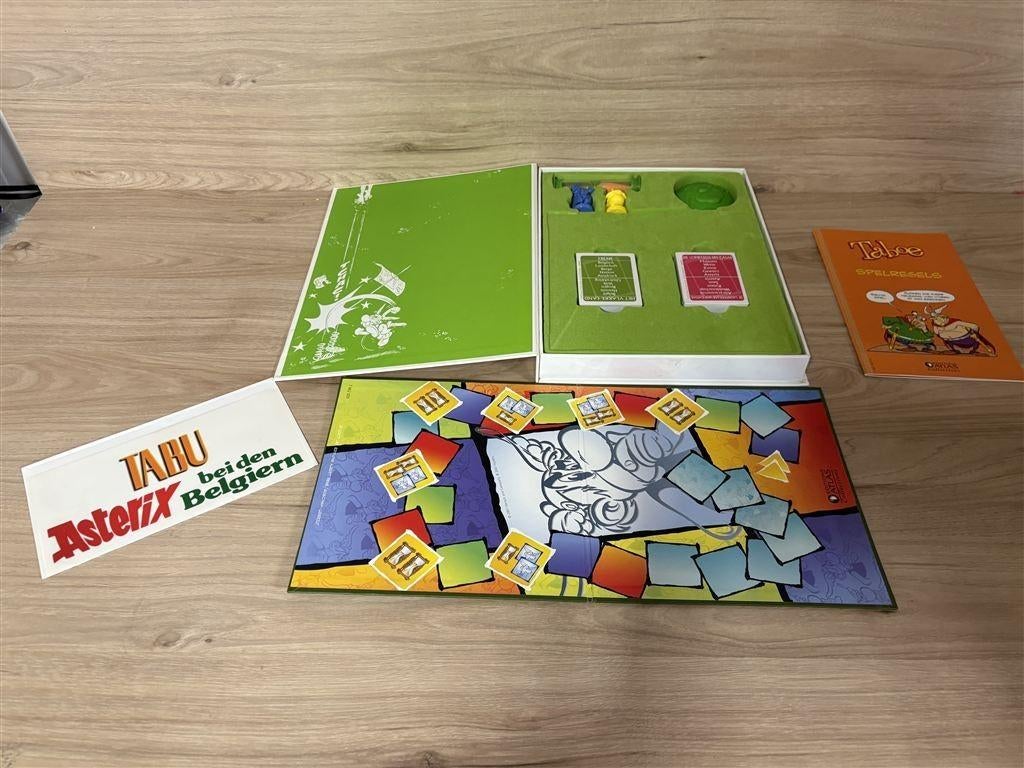 asterix en obelix taboe - s4223, Hobby en Vrije tijd, Gezelschapsspellen | Bordspellen, Verzenden, Zo goed als nieuw