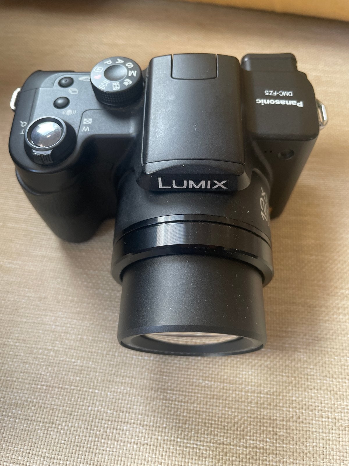 Panasonic Lumix DMC-FZ5 Bridgecamera met 12x optische zoom, Ingebouwde flitser, Panasonic, Ophalen of Verzenden, Zo goed als nieuw