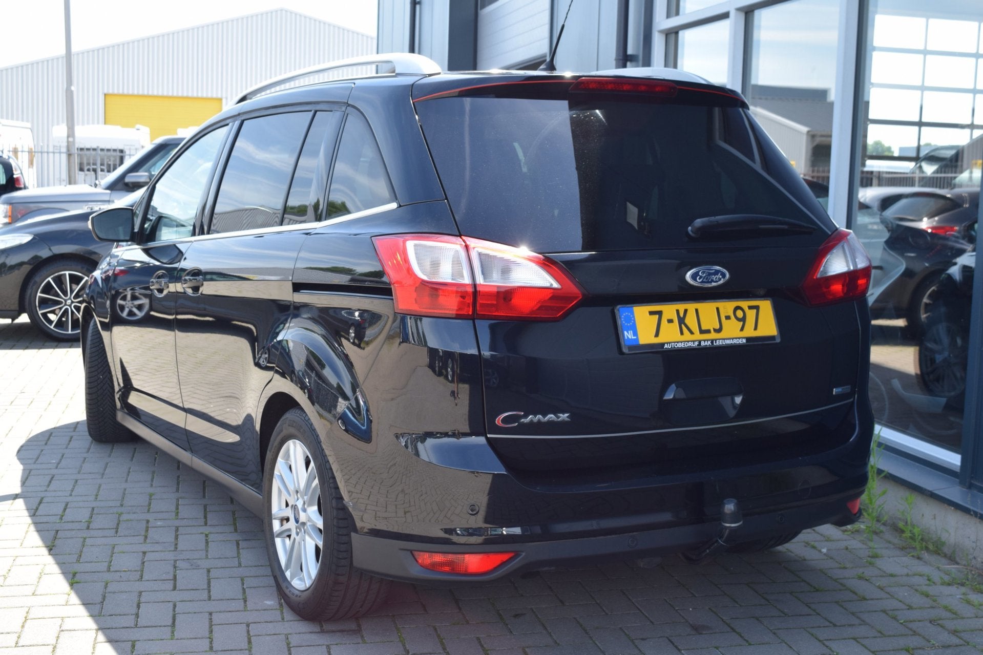 Ford Grand C-Max 1.0 Titanium | Clima | Cruise | NAP + APK 6, Auto's, Voorwielaandrijving, Gebruikt, Zwart, Zwart