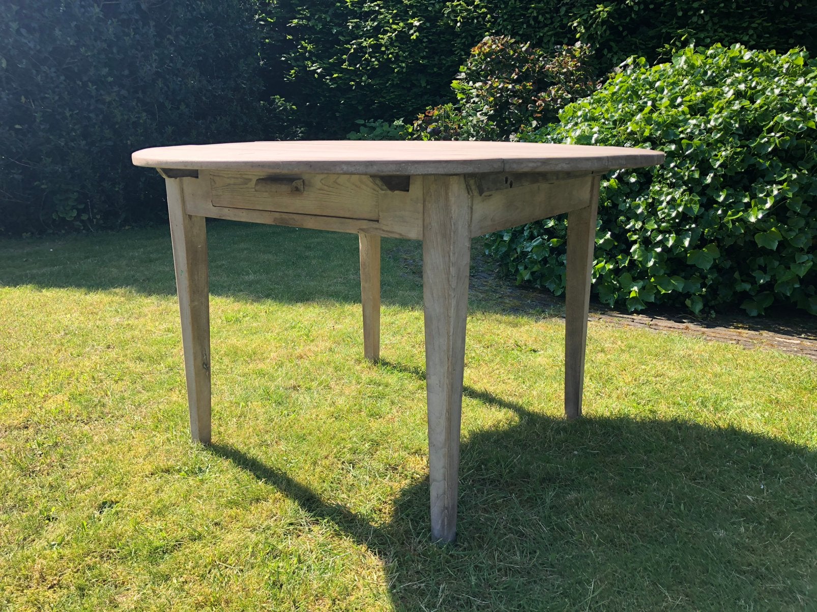 Landelijk antiek franse tafel massief hout rond, Ophalen