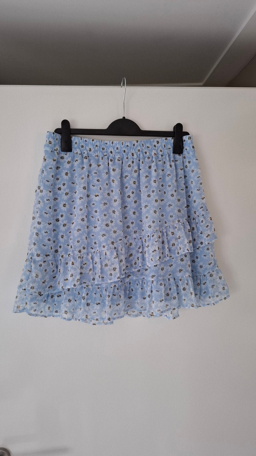 Zomerrokje lichtblauw met madeliefjes JDY maat L, Kleding | Dames, Blauw, Maat 42/44 (L), Ophalen of Verzenden, Zo goed als nieuw
