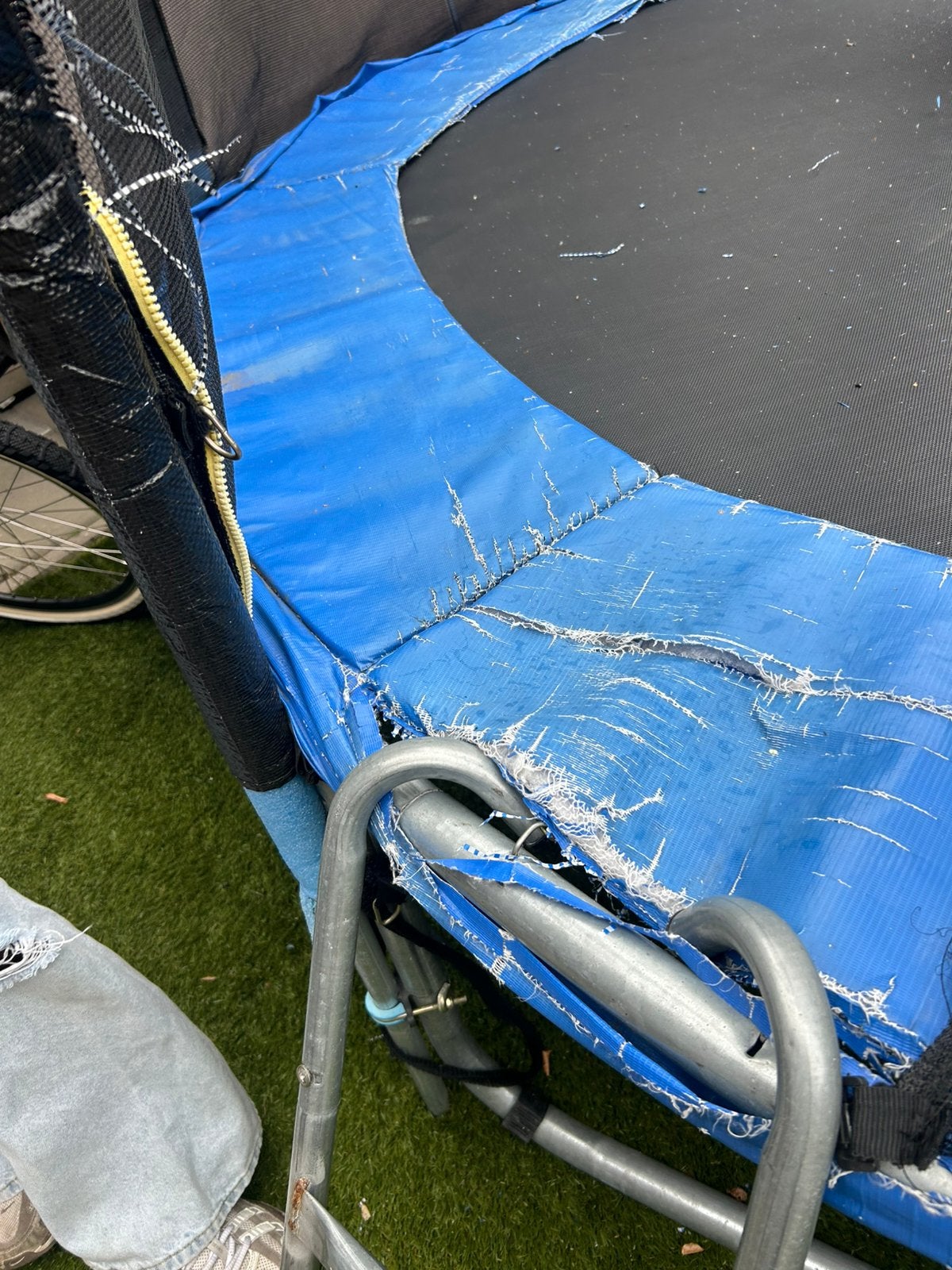 Trampoline gratis, Ophalen, Zo goed als nieuw, Kunststof