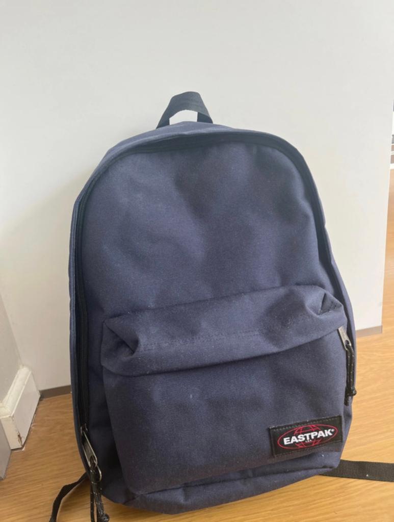 Eastpak rugzak met laptopvak - Nieuwstaat, 30 tot 40 cm, Ophalen of Verzenden, Blauw, Rugtas