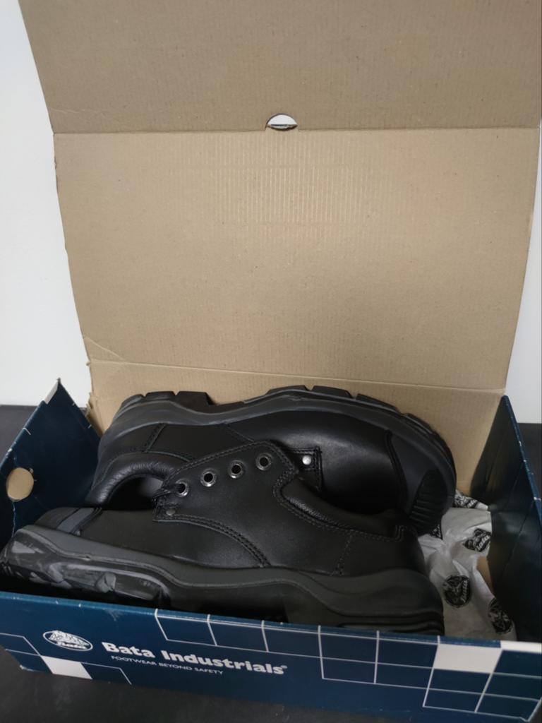Nieuwe Bata Industrials werkschoenen maat 42, Ophalen of Verzenden, Nieuw