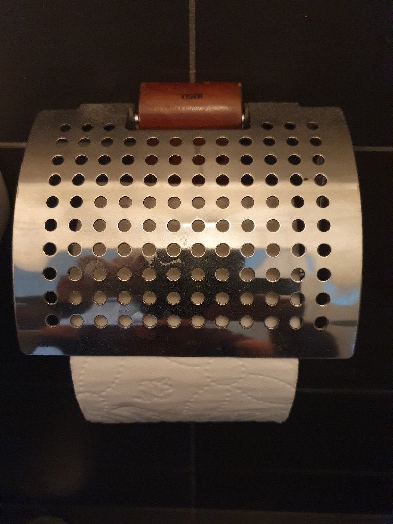 2 Tiger toiletrolhouders met klep rvs, Toilet-accessoire, Gebruikt, Overige merken, Ophalen of Verzenden