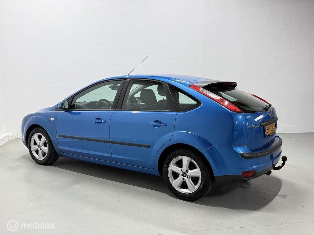 Ford Focus 1.6-16V First Edition, 1596 cc, Gebruikt, 4 cilinders, Blauw