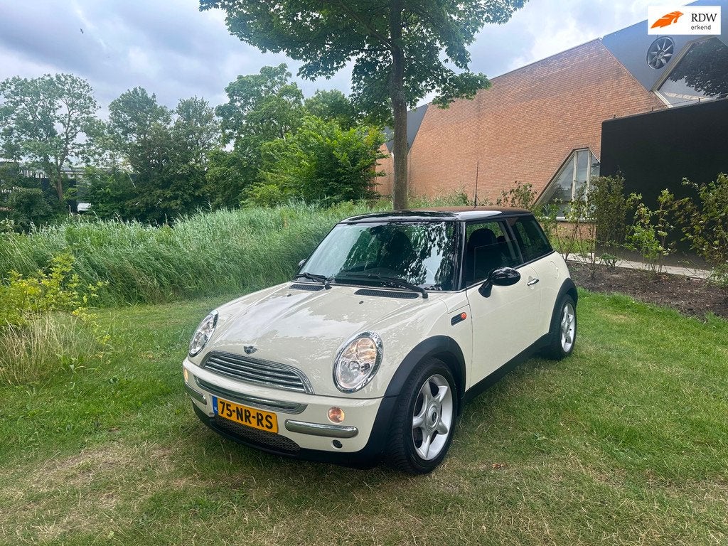 Mini 3-Deurs 1.6 Cooper Chili Airco Cruise Automaat, Auto's, Mini, Gebruikt, 4 cilinders, 4 stoelen, Wit