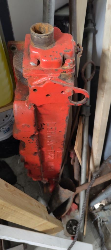 Watergekoeld spruitstuk Ford Lehman 120 pk 6 cylinder, Doe-het-zelf en Verbouw, Motoren, Ophalen of Verzenden, Dieselmotor