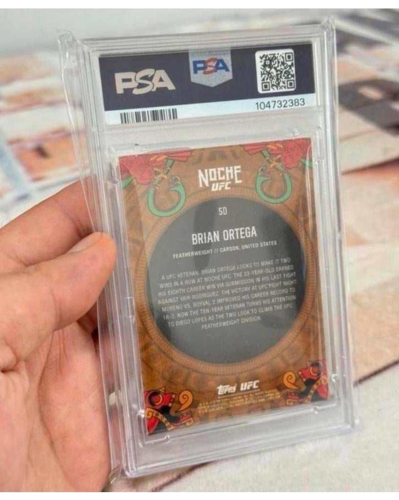 2024 TOPPS NOCHE UFC #5D BRIAN ORTEGA Red PSA-10 grade, Spelerskaart, Nieuw, Ophalen of Verzenden, H