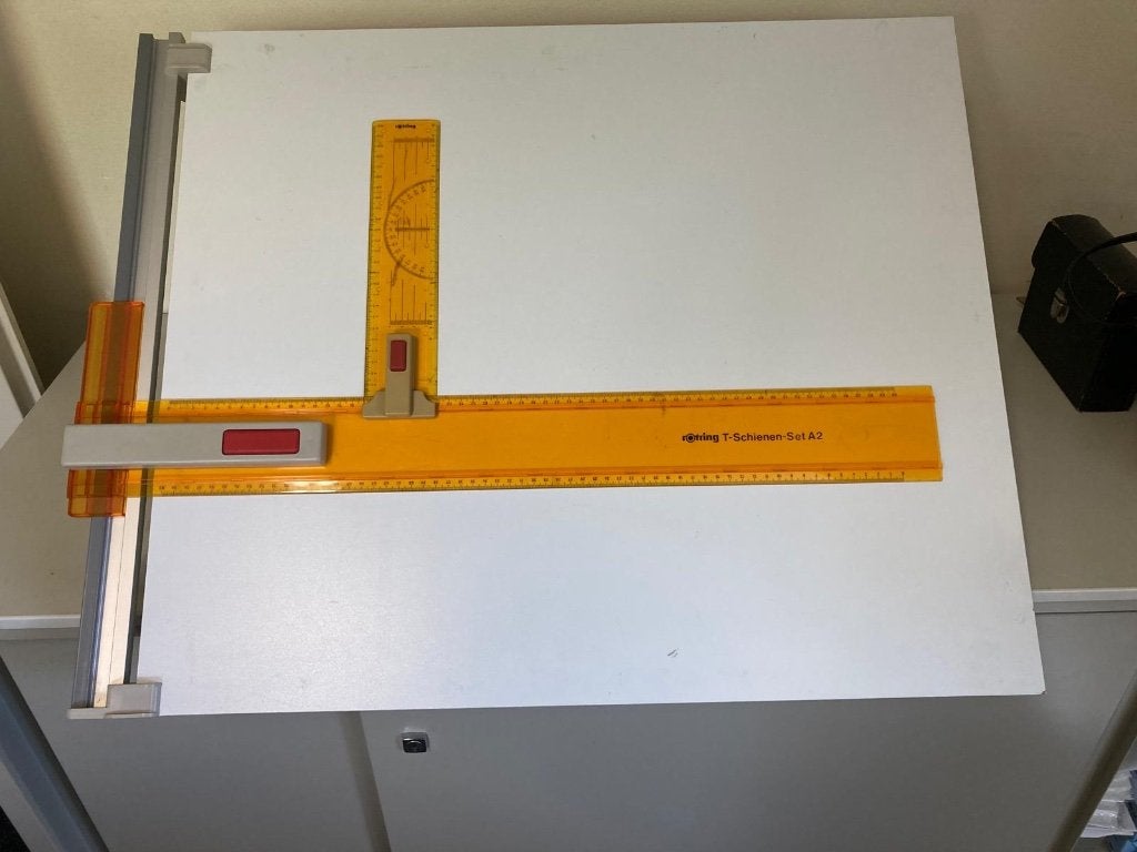 Originele rOtring A2 tekentafel / tekenbord + T-Schienen-Set, Doe-het-zelf en Verbouw, Ophalen, Zo goed als nieuw