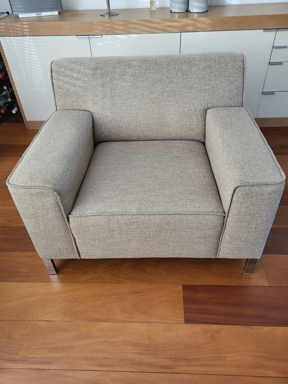 Prachtige Montel fauteuil Strike- Beige Designstof Topstaat, Huis en Inrichting, Ophalen, 75 tot 100 cm, Zo goed als nieuw, 75 tot 100 cm